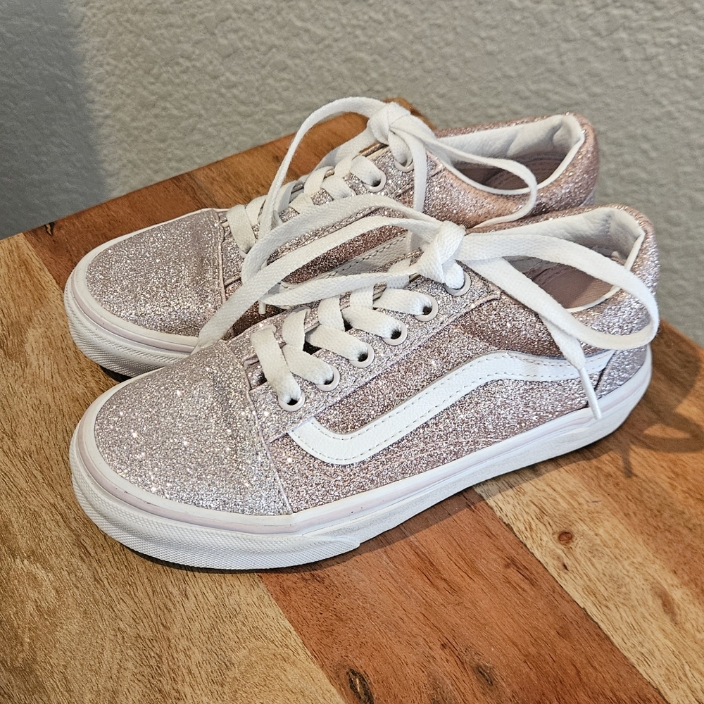 Vans Kids Old Skool Glitter shoes, Girls' size 1